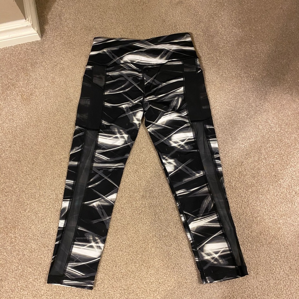 Victoria secret cropped leggings
